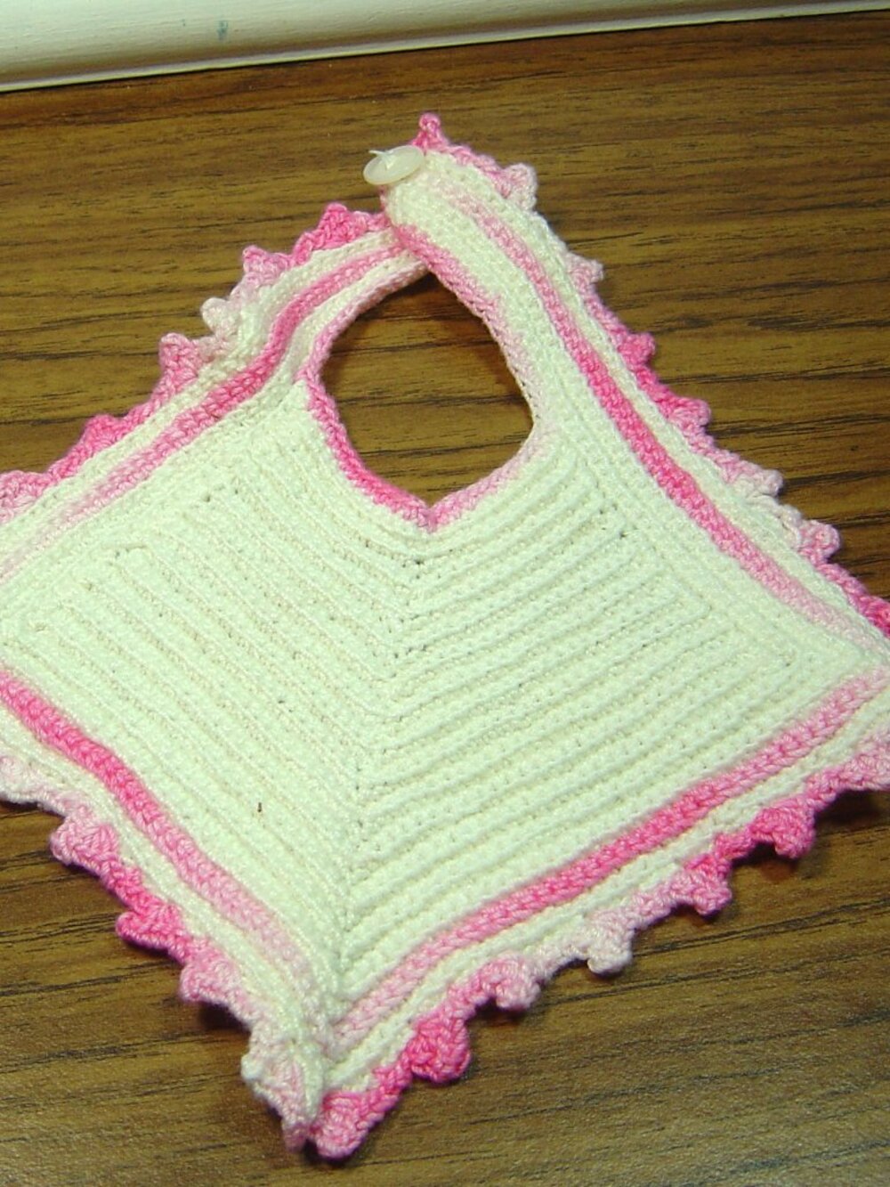 Lot of 5 vintage hand crocheted baby bibs-all different - Picture 3 of 6